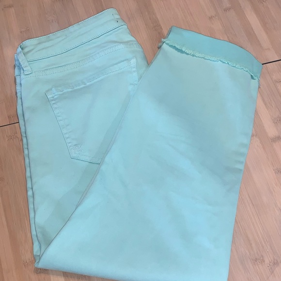 KUT from the Kloth Amy Cropped Straight Leg Women’s Cuffed Color Mint Size 14 - Picture 9 of 13